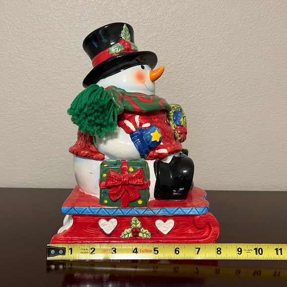 Vintage Sledding Snowman Cookie Jar - Picture 7 of 11